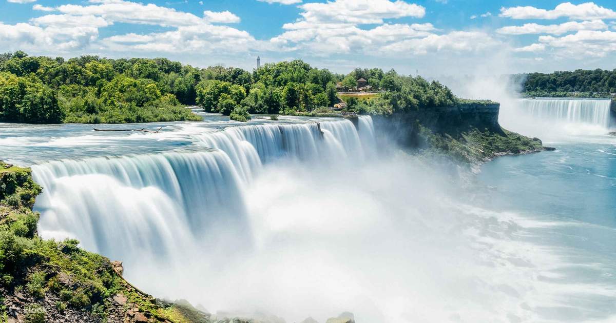 East Coast Legacy: 3-Day DC and Niagara Falls Grand Tour
