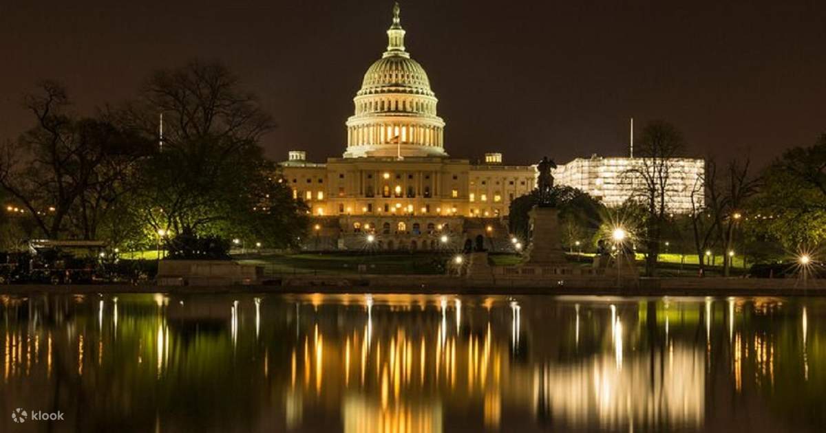 Illuminated Washington DC Twilight Memorial Tour